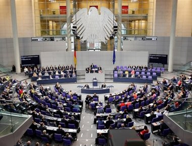 Μόνο στην επιτροπή Προϋπολογισμού της Bundestag η απόφαση του Eurogroup για την Ελλάδα